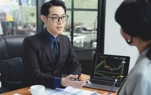Understanding the Role of a Commercial Finance Broker