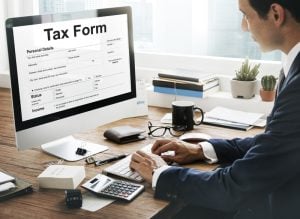 Should You E-File Your Taxes or Not? Pros and Cons Explained